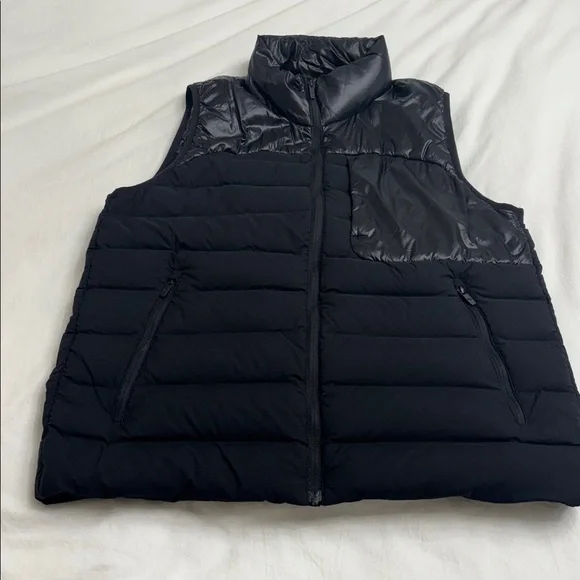 Lululemon Black Puffer Vest - Picture 7 of 7